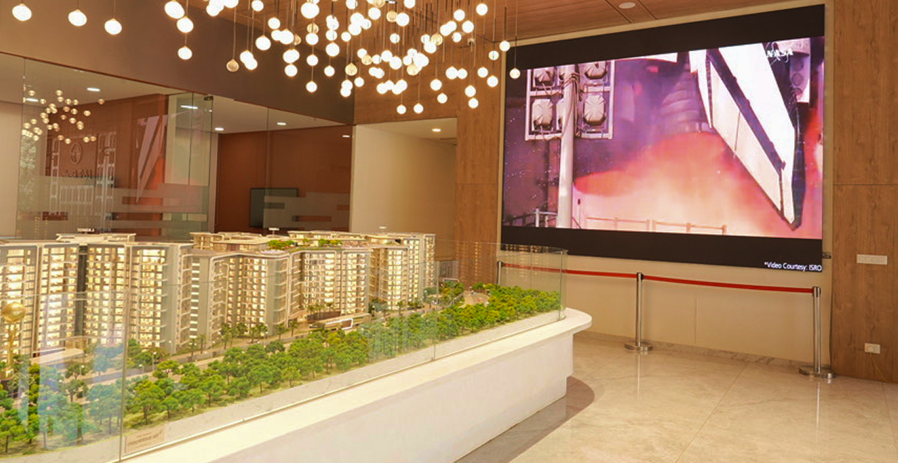 iot scale model with large led screen