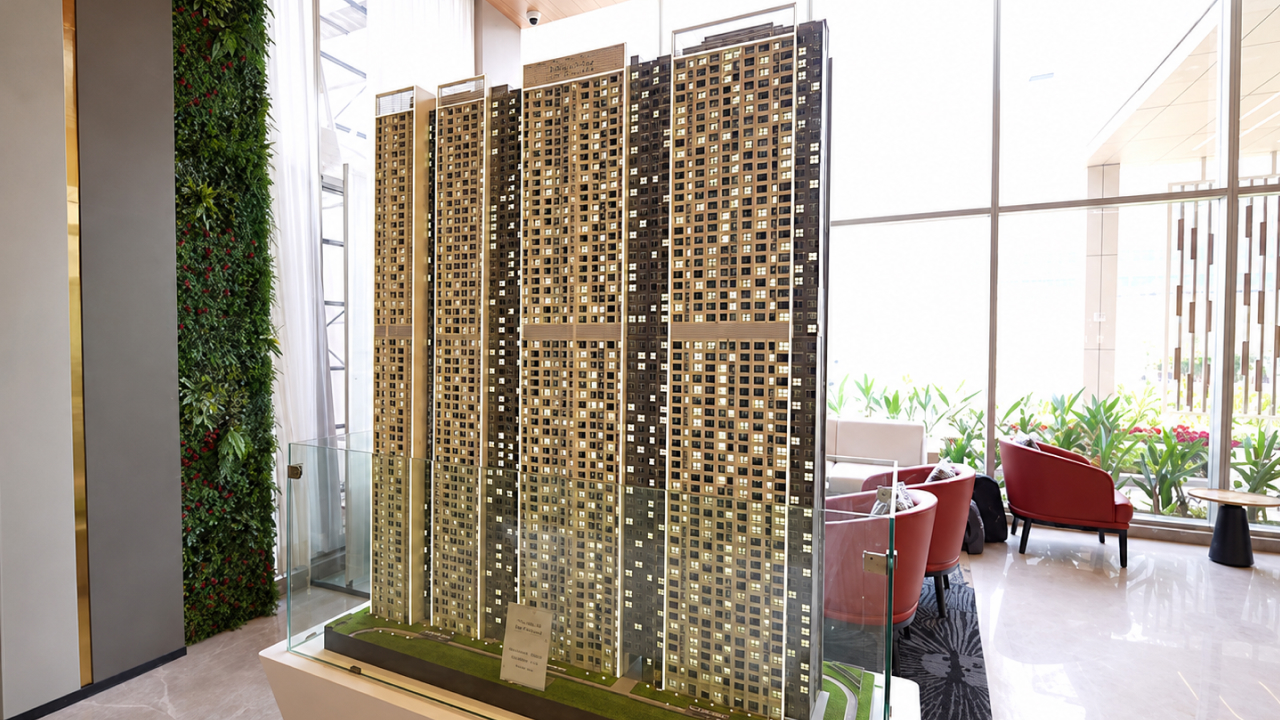 Immersive iot scale model at l&T