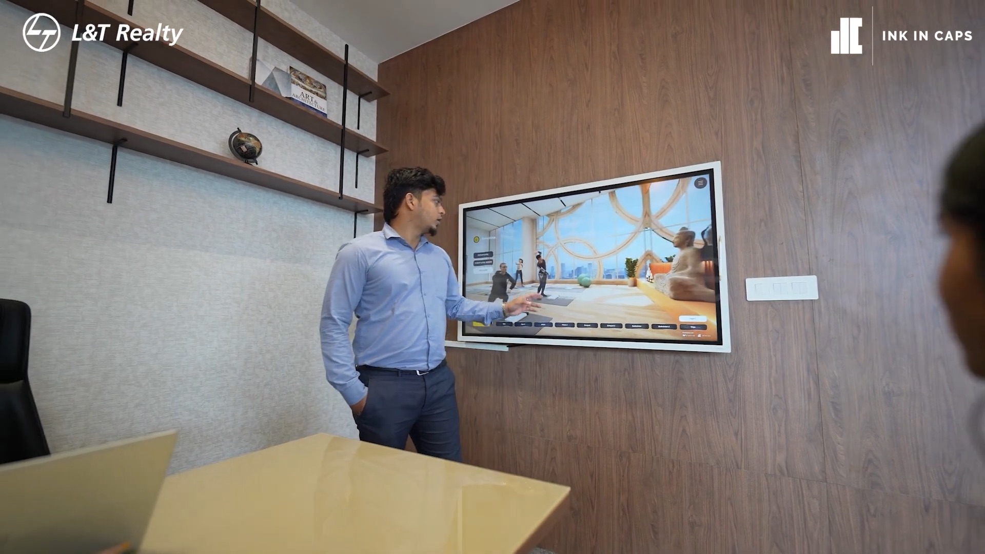 Immersive smart led display