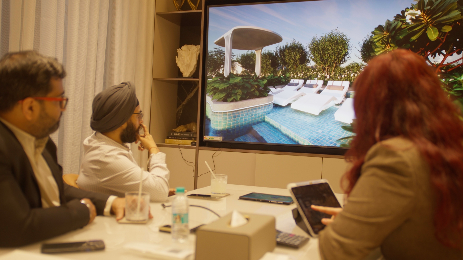 Interacitve discussion room